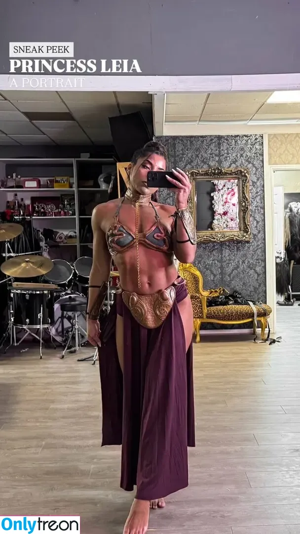 Leah Shutkever nude photo #0204 (shutkeverofficial)