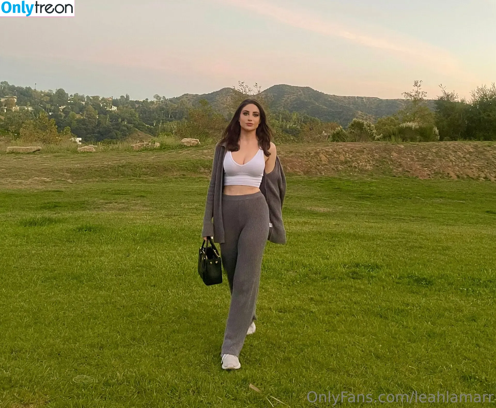 leahlamarr nude photo #0035 (leahlamarr)