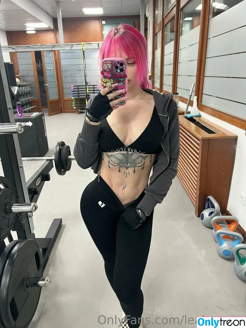 leahmeow nude photo #0325 (_leah.chan_)