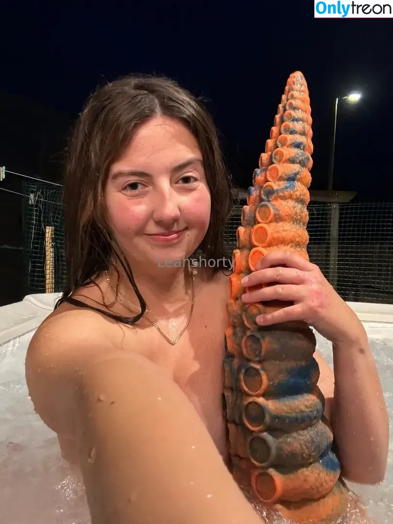 Leahshorty nude photo #0054 (leahshorty20)