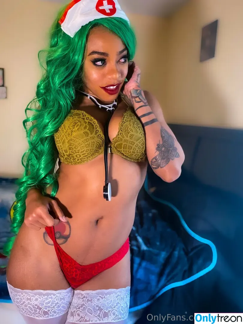 leairis3 nude photo #0188 (leairis / leairis_artsy_stuff)