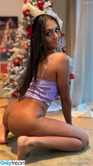 leamonet988 / lea.monet98 / nina-lea nude photo #0051