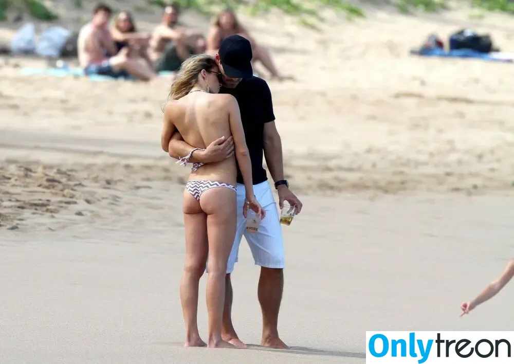 Leann Rimes nude photo #0230 (leannrimes)