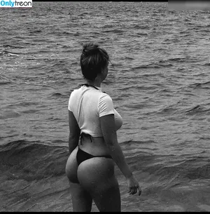 leasophie_official98 / leaa_sophiee98 фото голая #0221