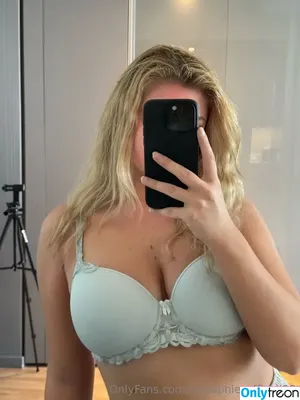 leasophie_official98 / leaa_sophiee98 фото голая #0222