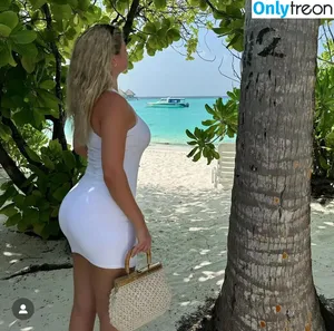 leasophie_official98 / leaa_sophiee98 фото голая #0283