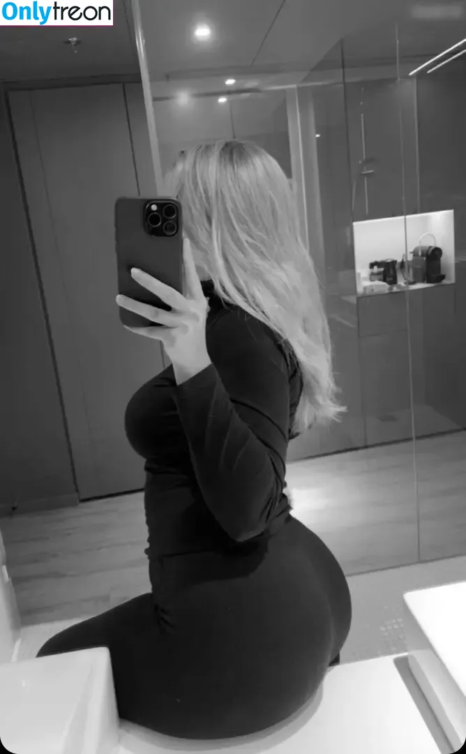 leasophie_official98 голая photo #0178 (leaa_sophiee98)