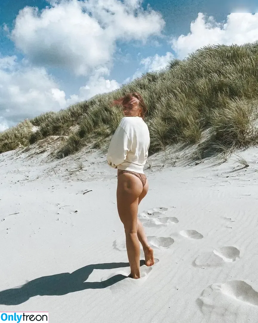 Leawolff nude photo #0010 (dreamsofleana / leawolff__)