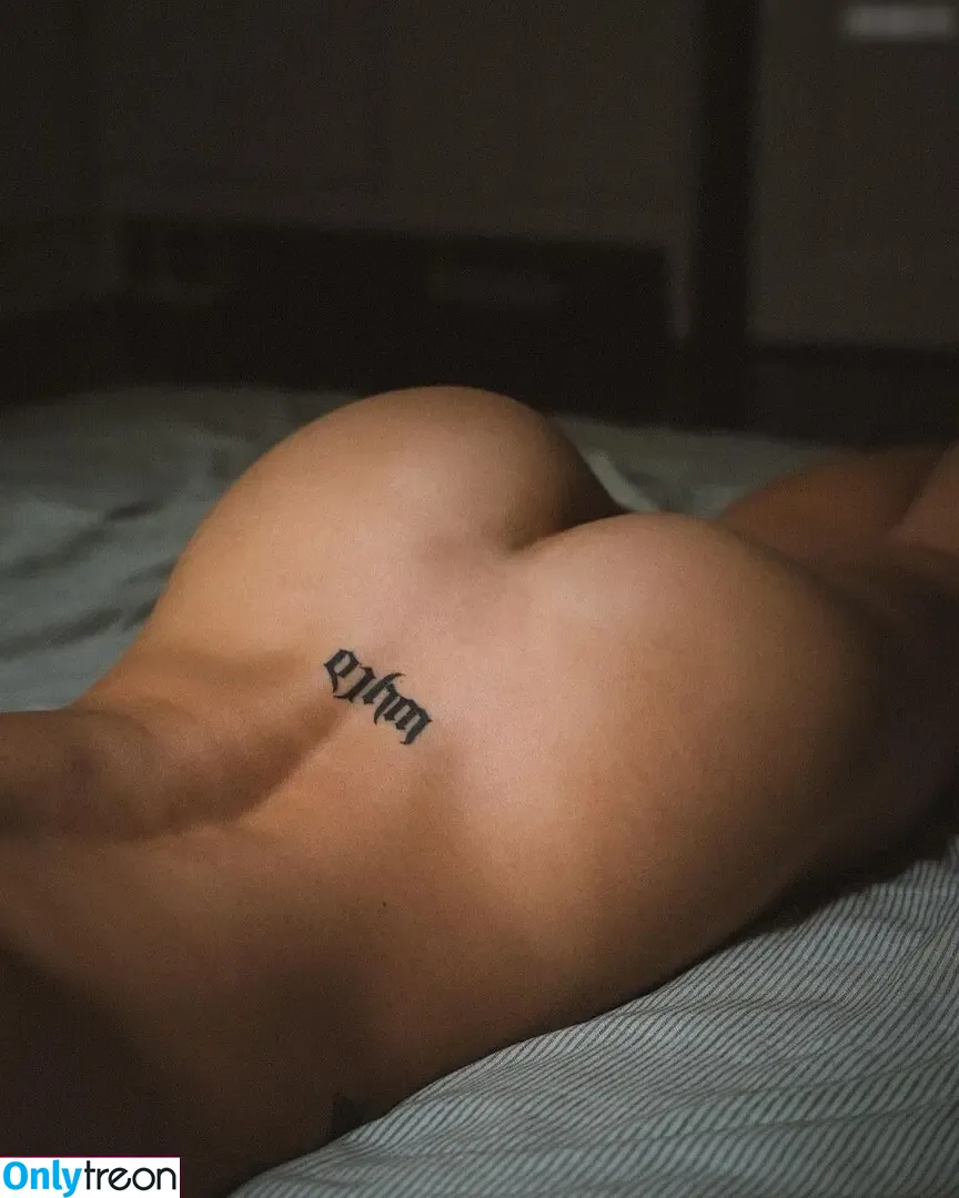 Leawolff голая photo #0018 (dreamsofleana / leawolff__)