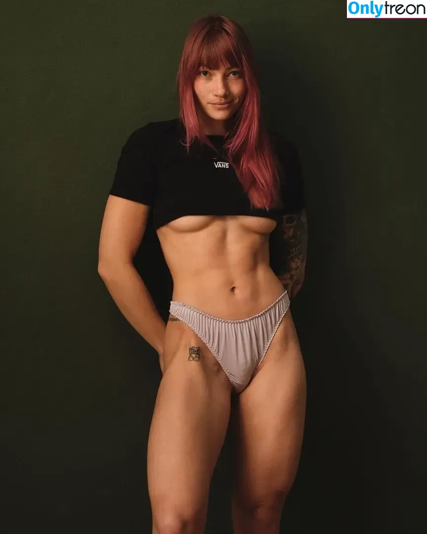 Leawolff nude photo #0036 (dreamsofleana / leawolff__)