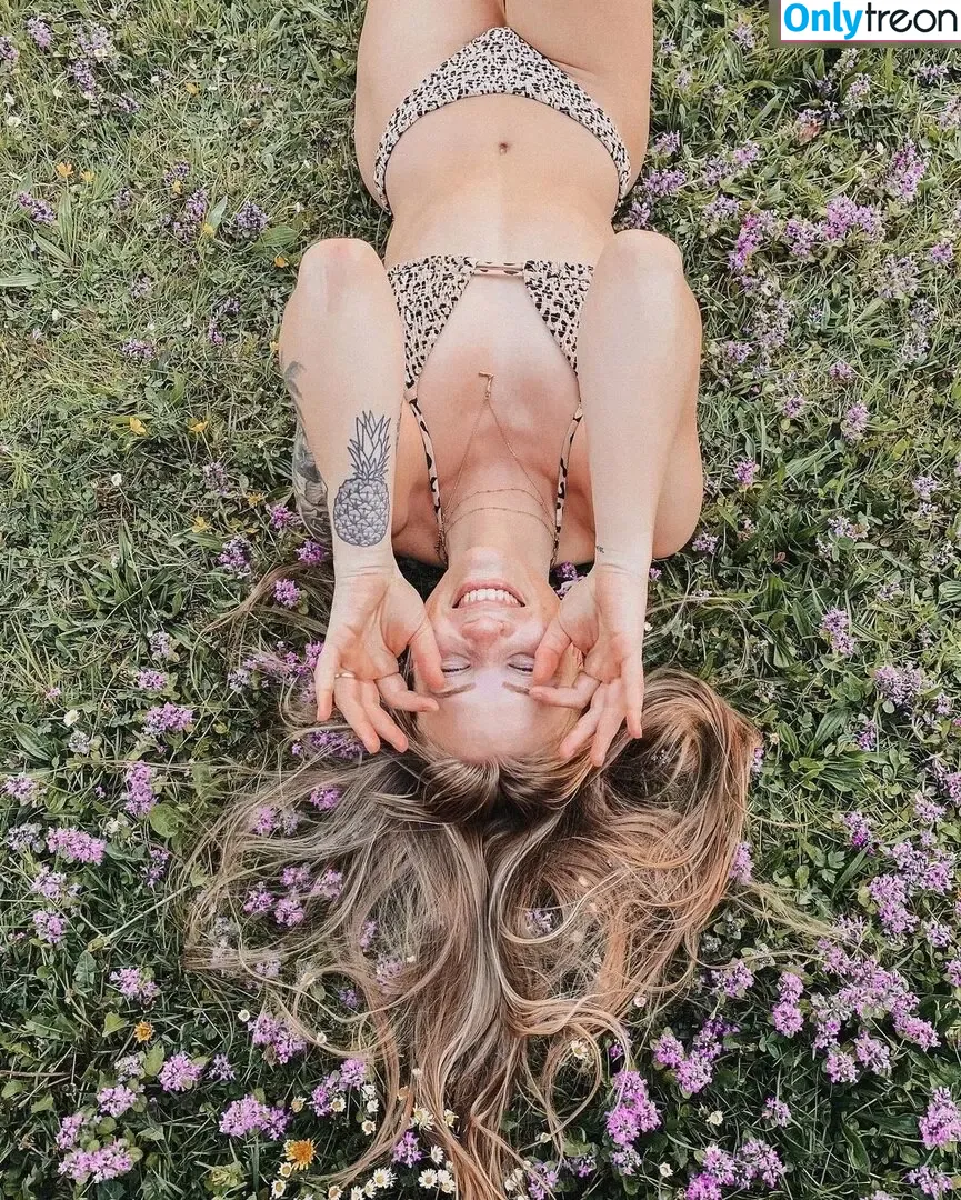 Leawolff nude photo #0068 (dreamsofleana / leawolff__)