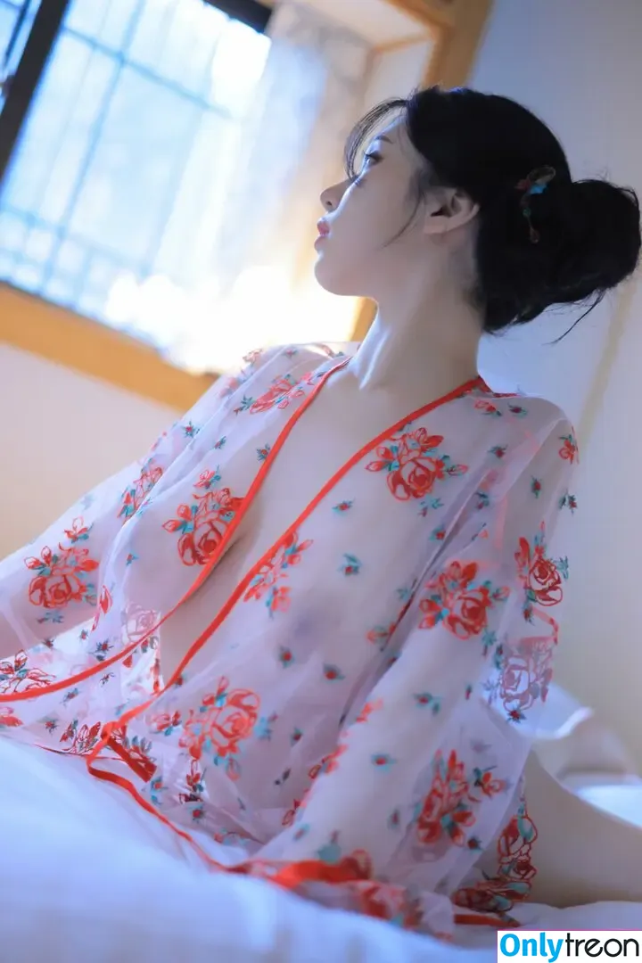 Lee Yeonwoo голая photo #0119 (yeonwooahh / 이연우)