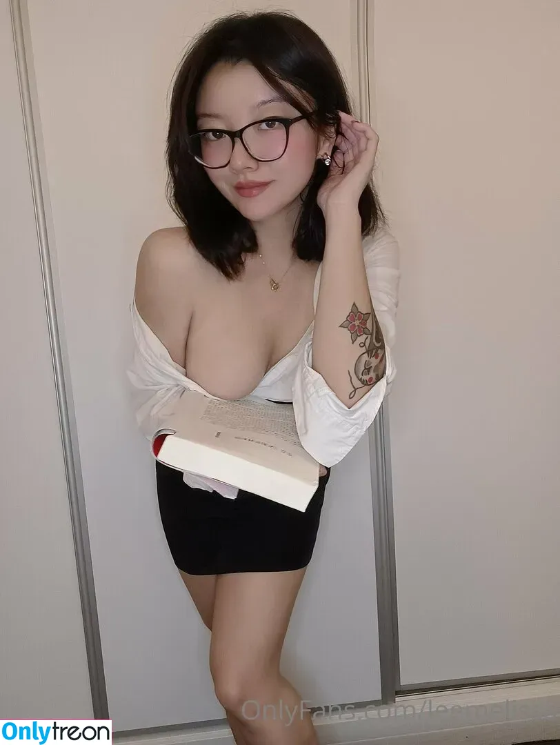 Leemelissa nude photo #0028 (Meliii / leemelisa / stewardessmeliii)