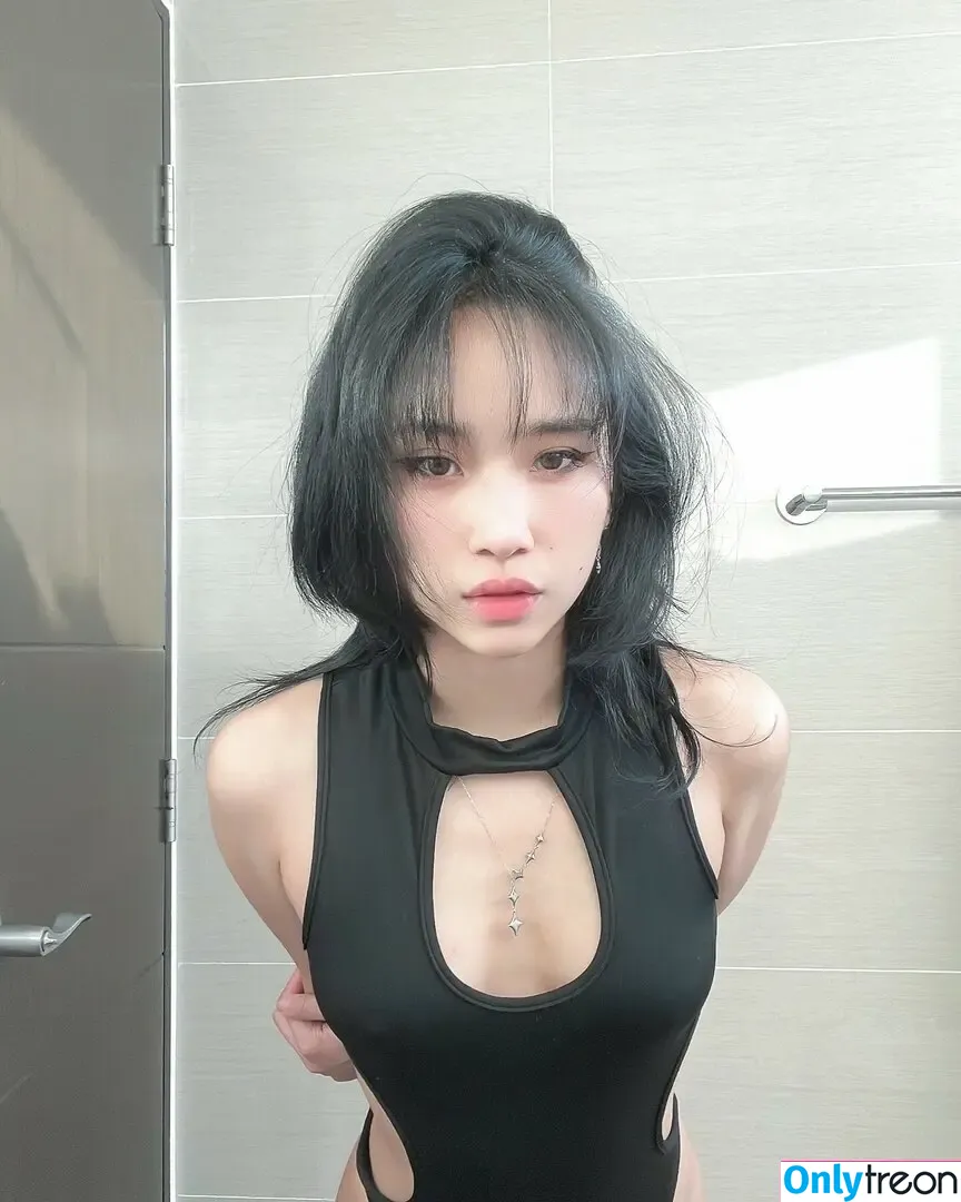 leezipotato nude photo #0227 (leezipotato)