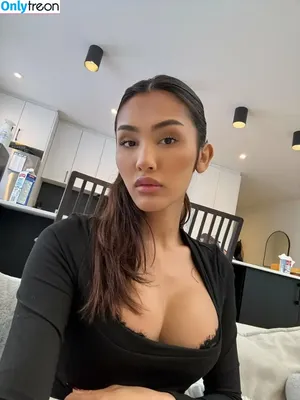 Leigh / Lianna Lei / leiigh_xo / liannalei nude photo #0010