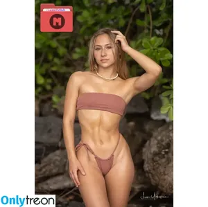 Leila Faler / Leilaluuu / Luscomical nude photo #0009