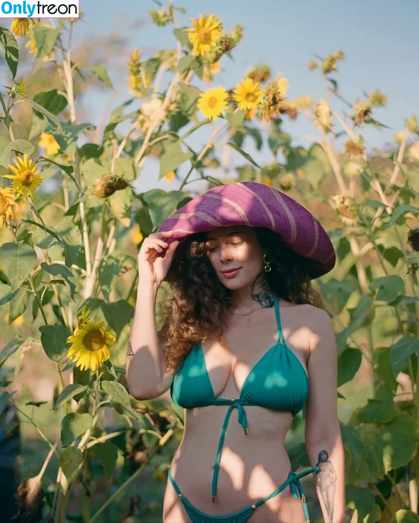 Leila Lowfire голая photo #0053 (Leilalowfire1 / leilalowfire)
