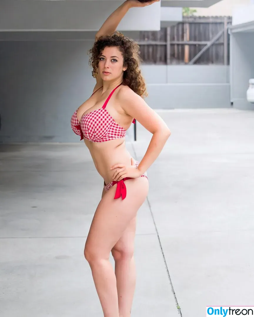 Leila Lowfire голая photo #0122 (Leilalowfire1 / leilalowfire)