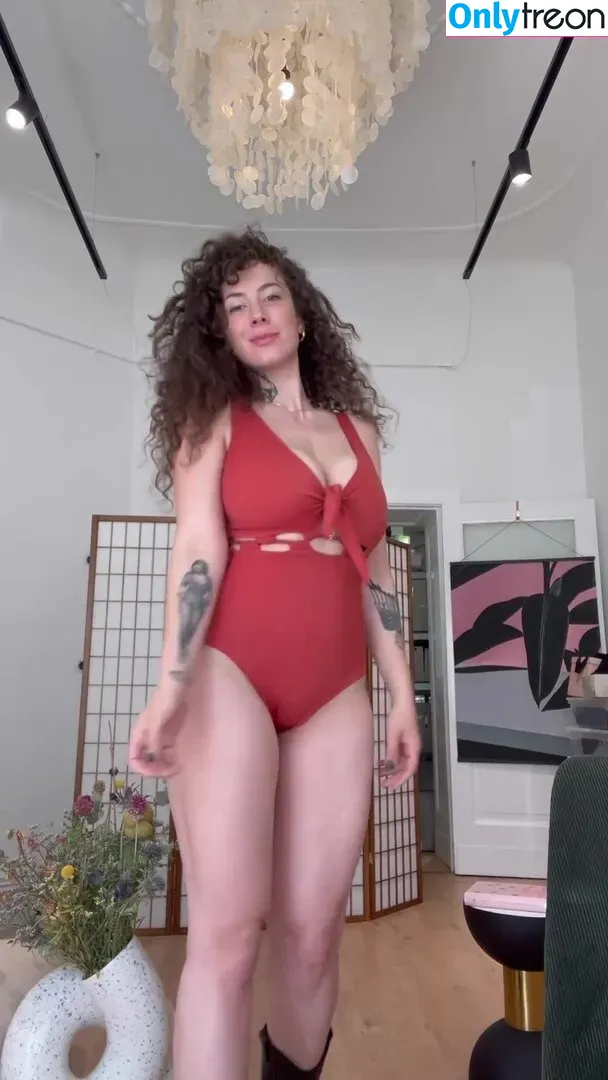 Leila Lowfire голая photo #0126 (Leilalowfire1 / leilalowfire)