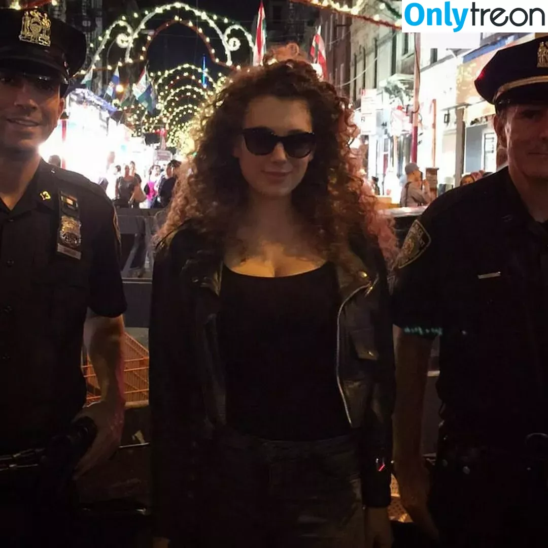 Leila Lowfire голая photo #0235 (Leilalowfire1 / leilalowfire)
