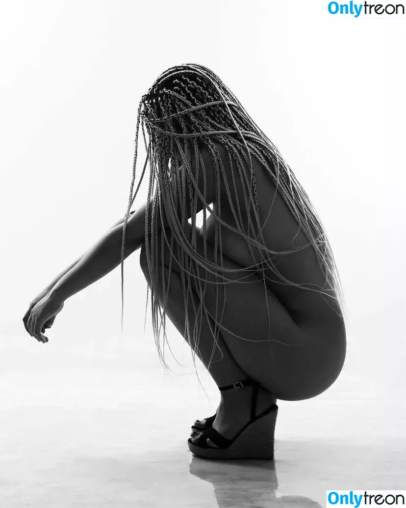 Leila Lowfire голая photo #0241 (Leilalowfire1 / leilalowfire)