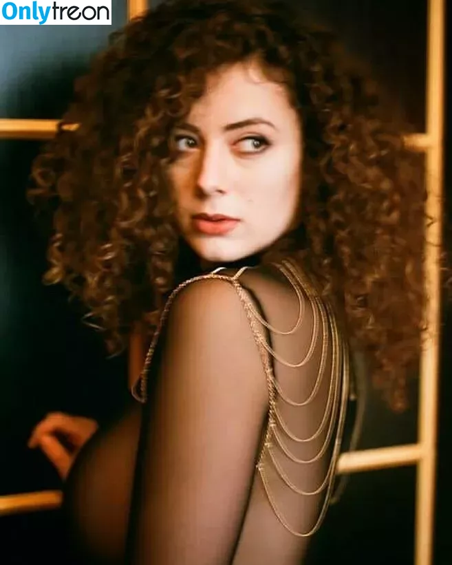 Leila Lowfire голая photo #0255 (Leilalowfire1 / leilalowfire)