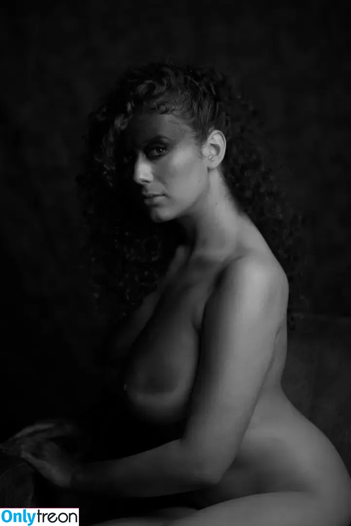 Leila Lowfire nude photo #0611 (Leilalowfire1 / leilalowfire)
