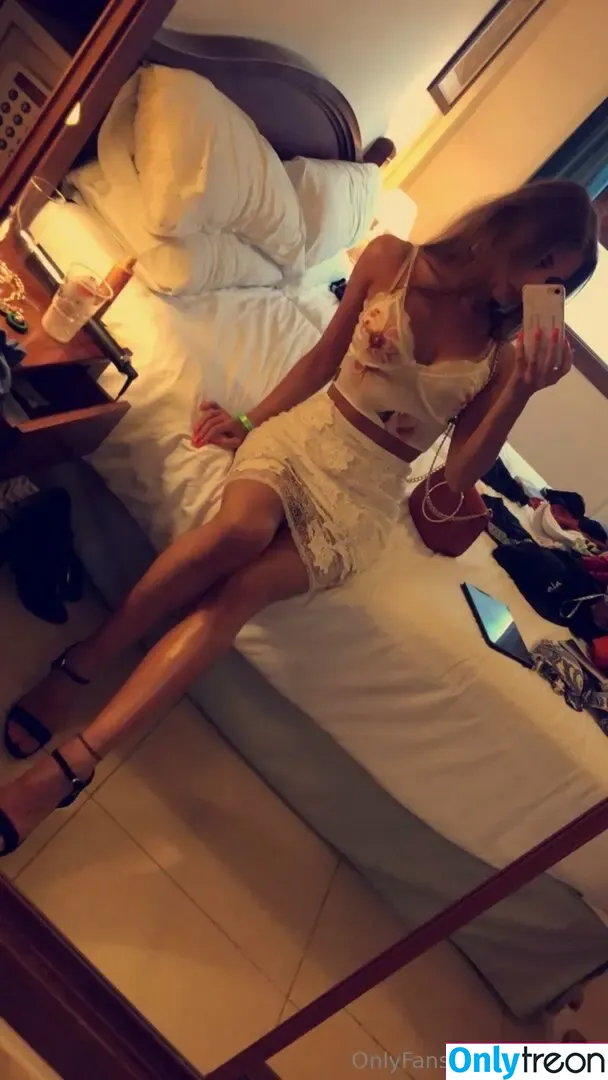 Leila Rees nude photo #0001 (leilareesx)