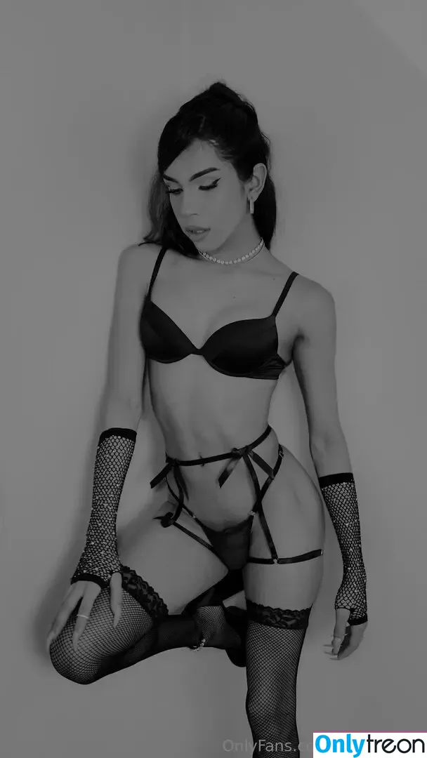leilacannno nude photo #0073 (leilacannnno)