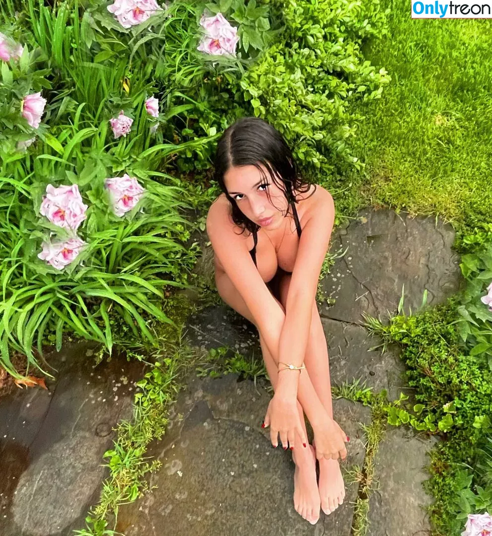 Leilani Azalea nude photo #0141 (leilaandazalea / leilaniazaleaa)