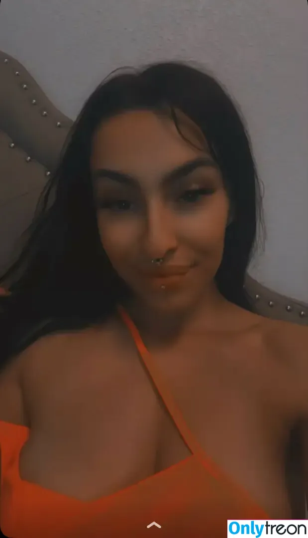Leiloni nude photo #0003 (luvleiloni)