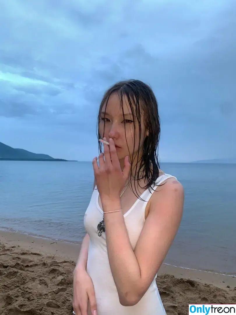 lek2cb nude photo #0018 (llsakhiya)