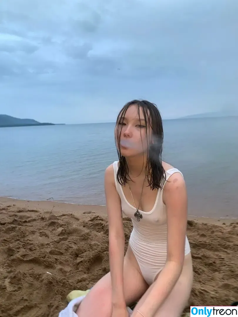 lek2cb nude photo #0019 (llsakhiya)