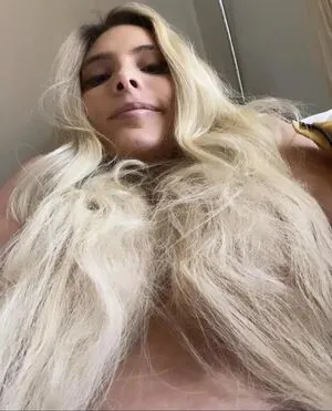 Lele Pons / lelepons nude photo #0060