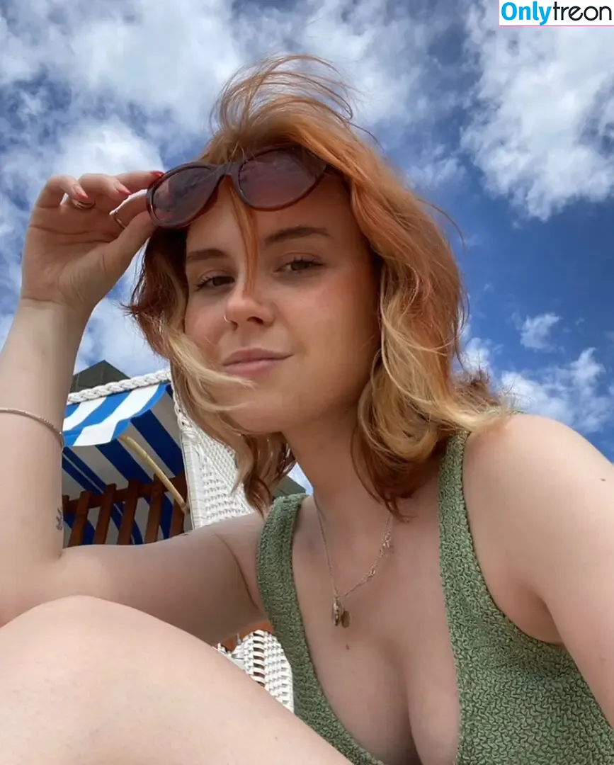 Lena blauer Haken nude photo #0004 (lenablauerhaken)