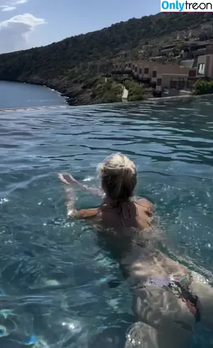 Lena Gercke / lenagercke nude photo #0858
