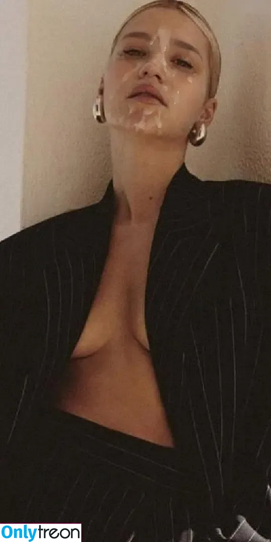 Lena Gercke nude photo #0862 (lenagercke)