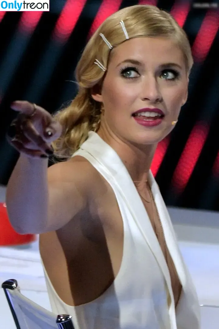 Lena Gercke nude photo #0964 (lenagercke)