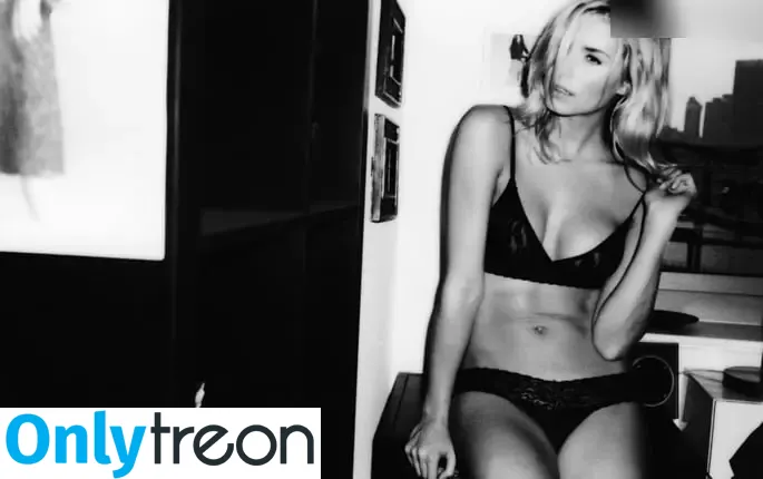Lena Gercke nude photo #0965 (lenagercke)