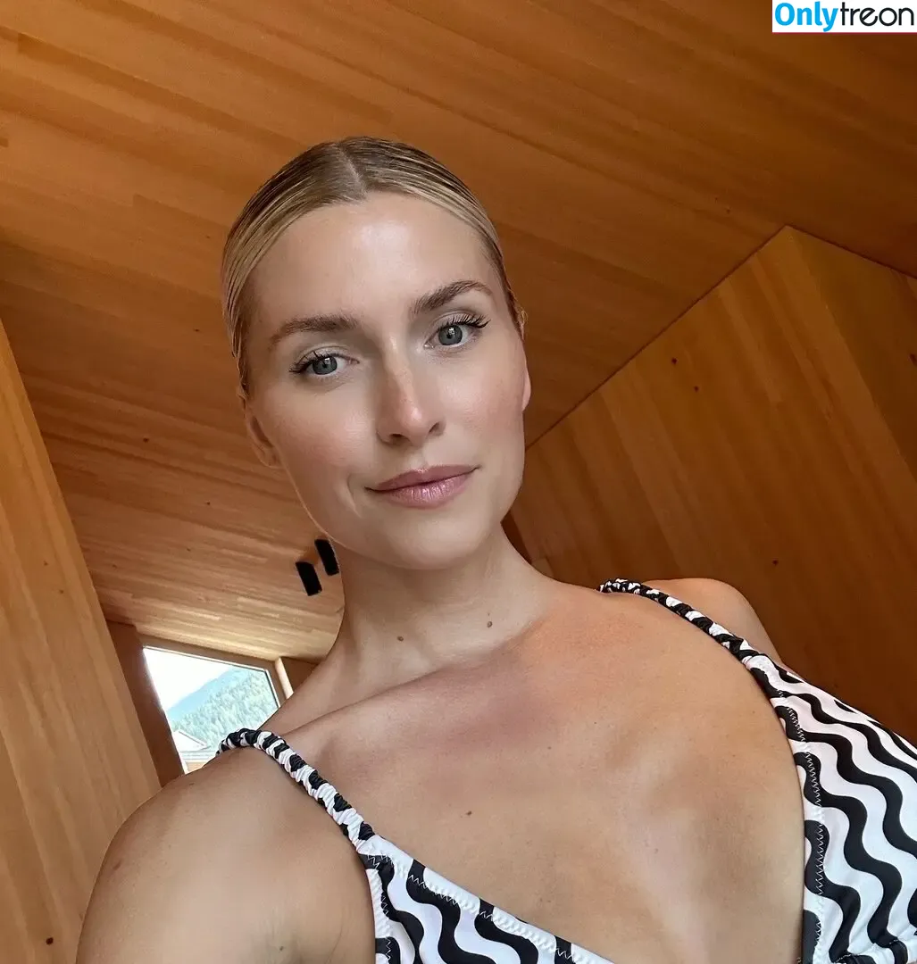 Lena Gercke голая photo #1019 (lenagercke)