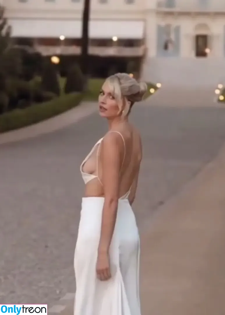 Lena Gercke nude photo #1432 (lenagercke)