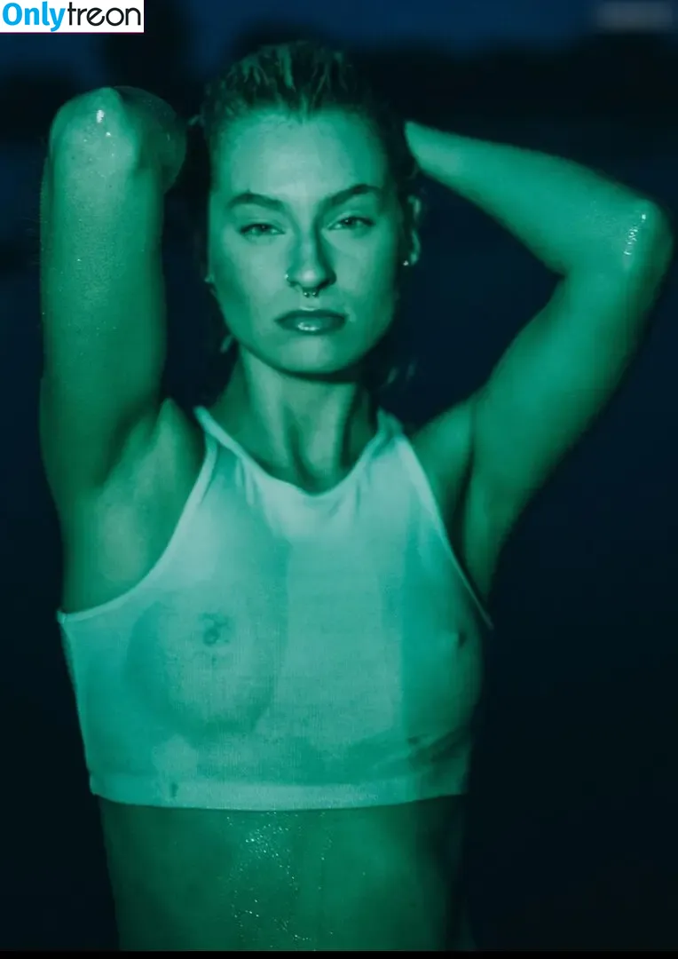 Lena Lischewski голая photo #0017 (lenalischewski)