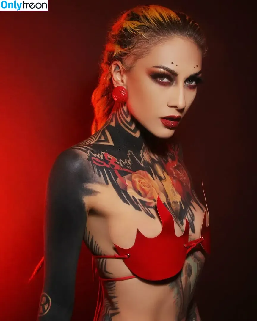 Lena Scissorhands (Infected Rain) nude photo #0006 (lenascissorhands)