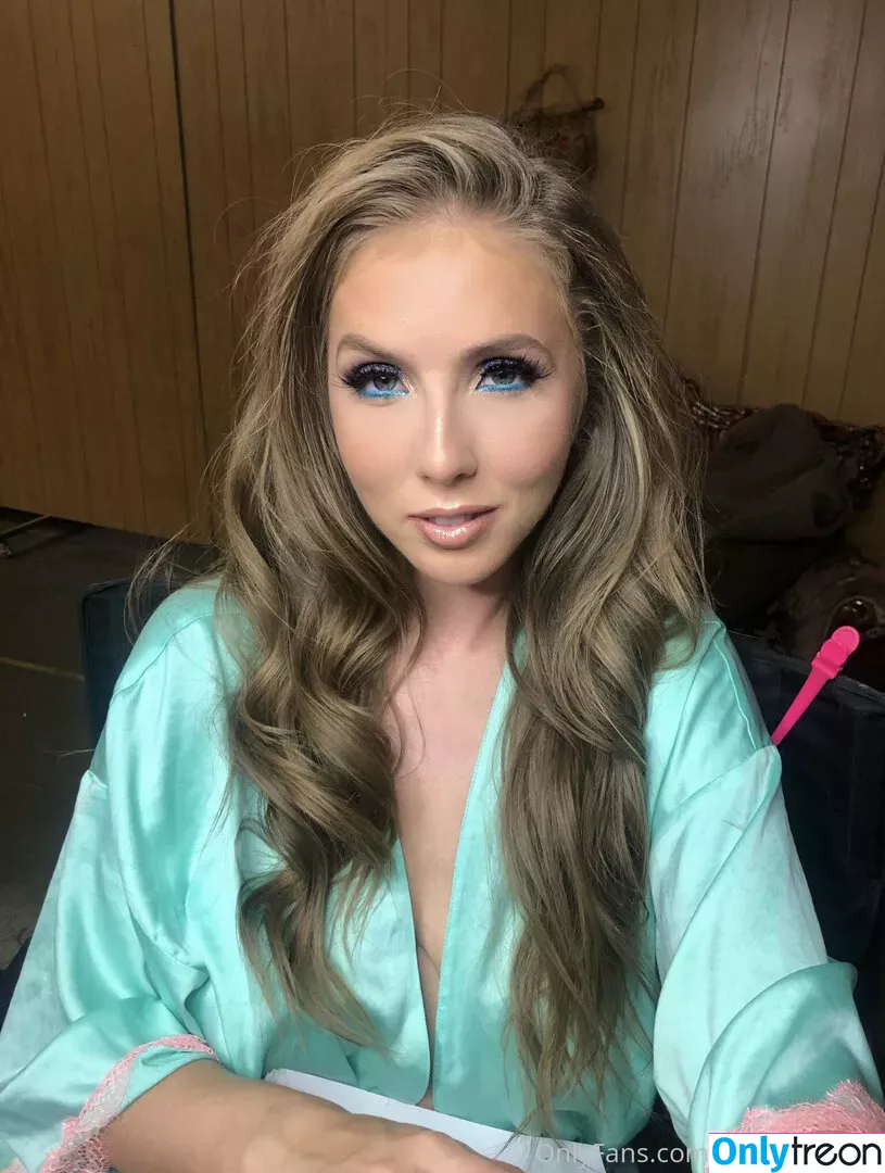 lenaisapeach голая photo #0037 (lenapaulxo)