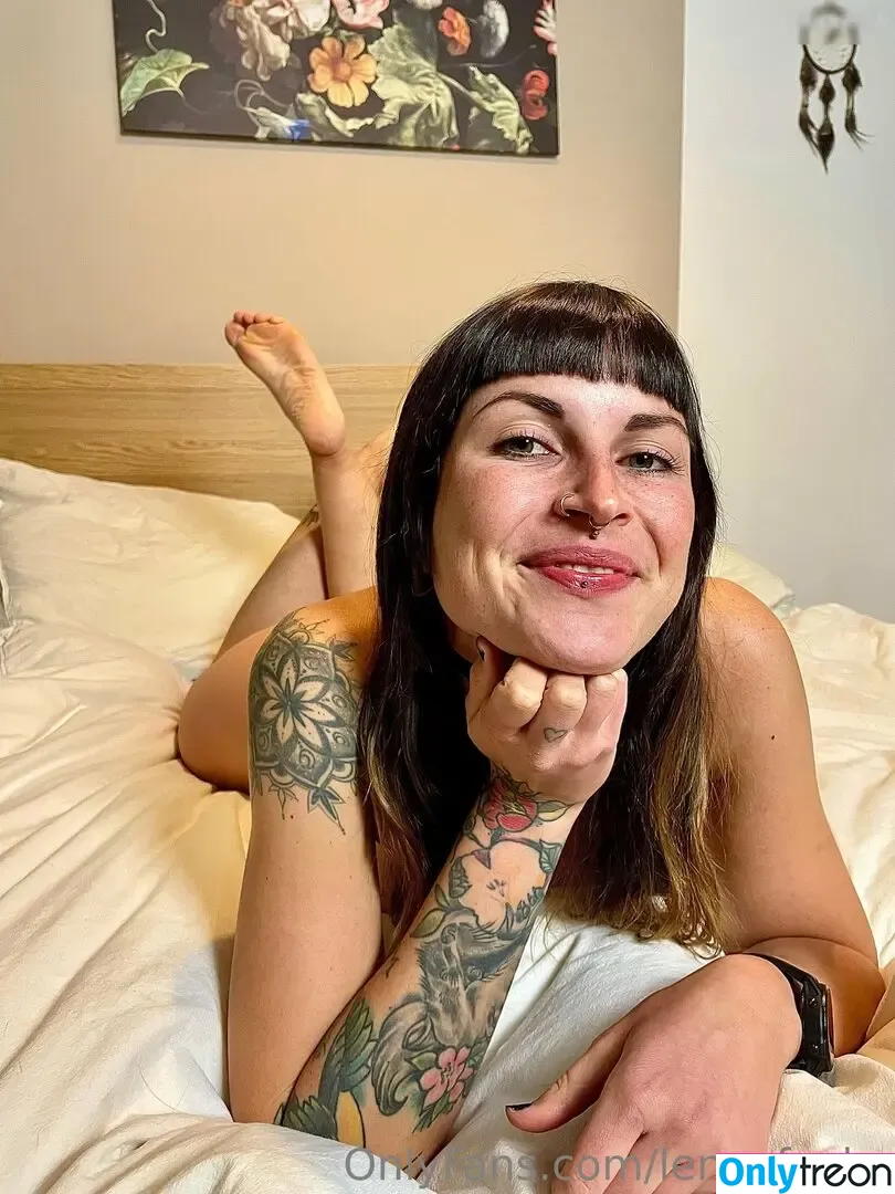 Lenaxfuchs / lena_fuchs nude photo #0003 (lena_fuchs / lenafuchs_official)