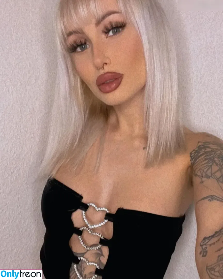 lenaxfz nude photo #0002 (lenaxfz)