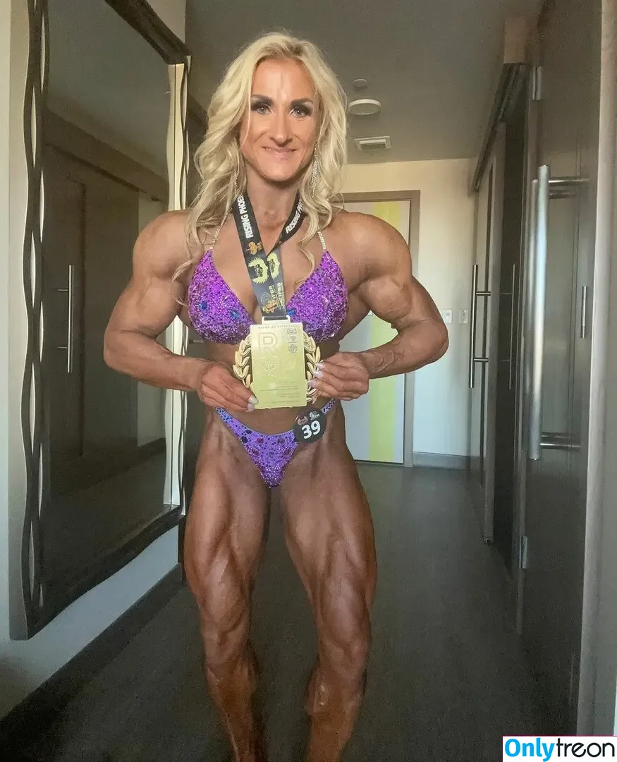 Lenka Ferenčuková nude photo #0012 (Lenka Ferencukova / bicepsgoddess / lenkaferencukova)