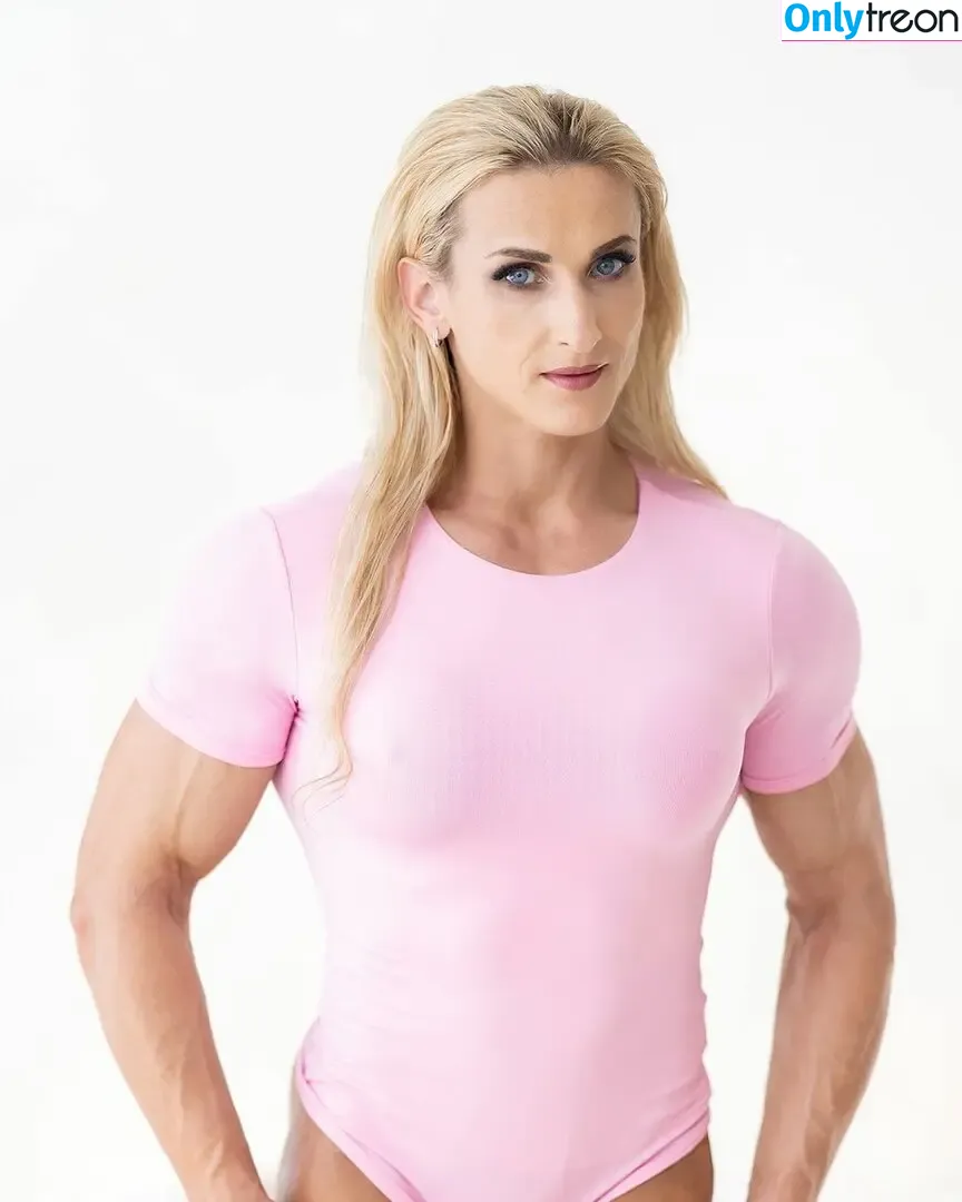 Lenka Ferenčuková nude photo #0017 (Lenka Ferencukova / bicepsgoddess / lenkaferencukova)