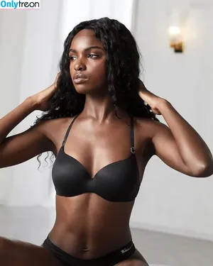 Leomie Anderson / leomieanderson nude photo #0086