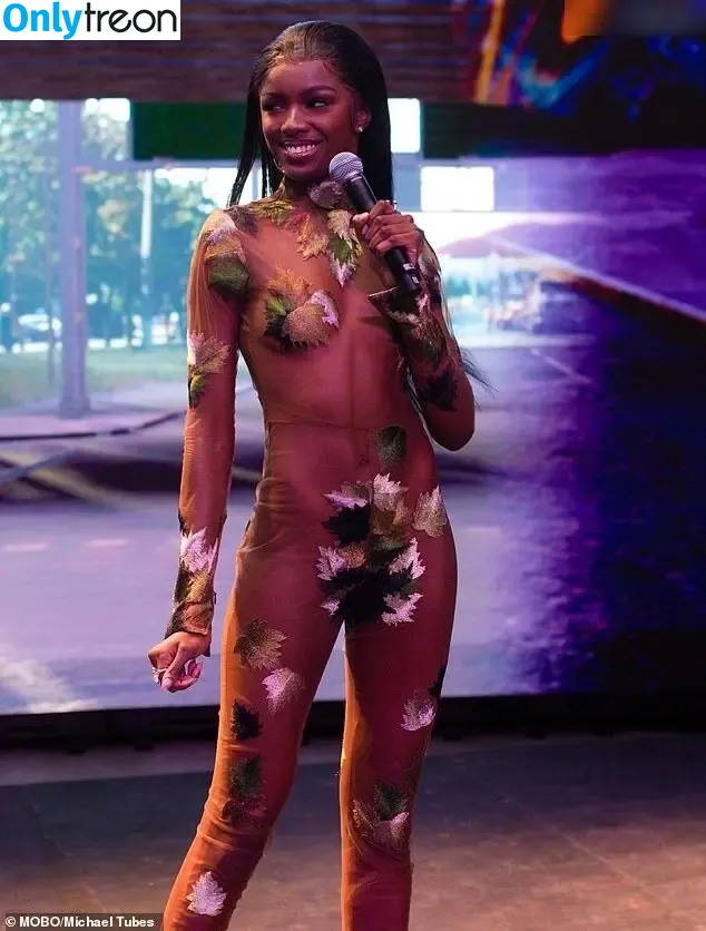 Leomie Anderson nude photo #0100 (leomieanderson)